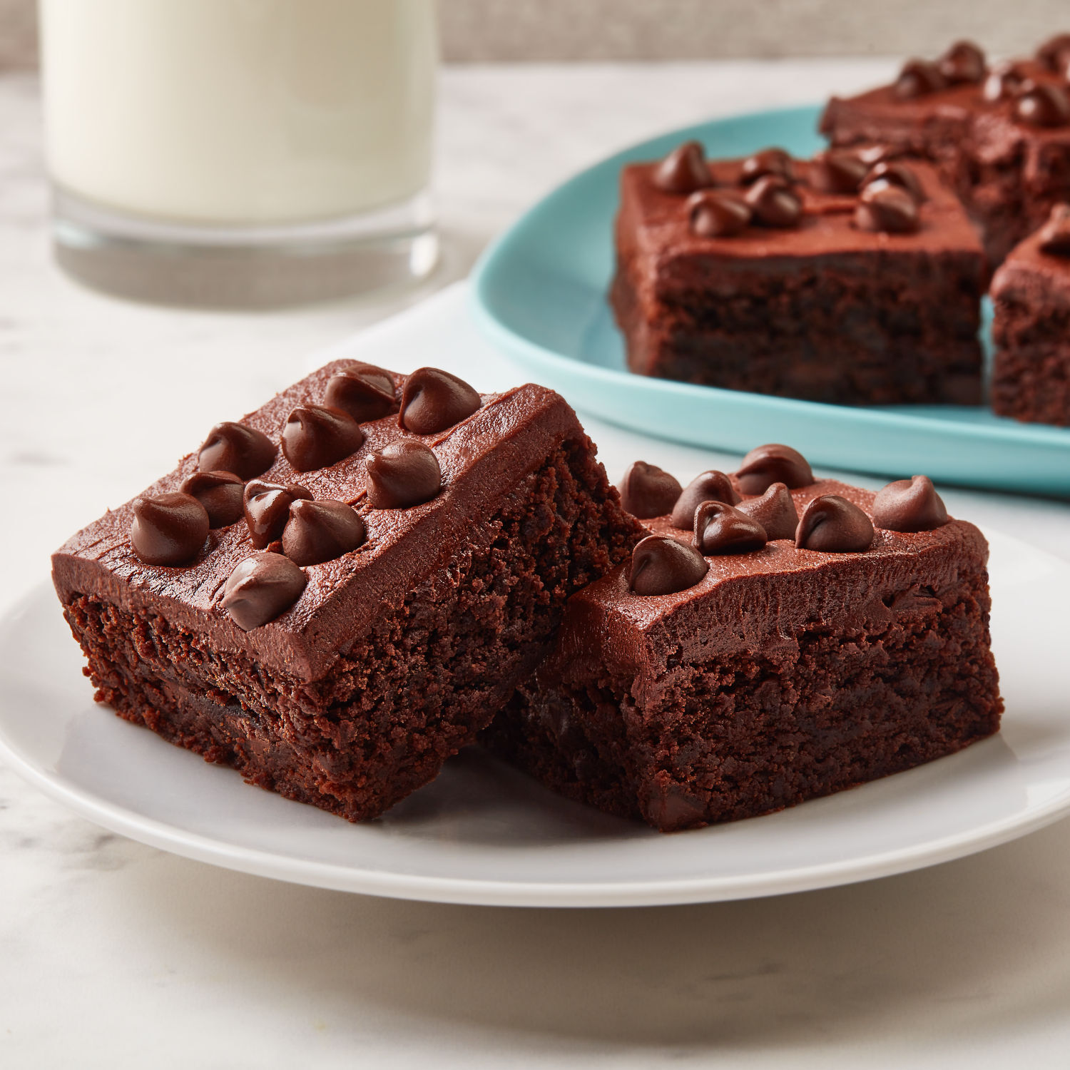 HERSHEY’S Special Dark Chocolate Chips 12oz Candy Bag - THE HERSHEY COMPANY